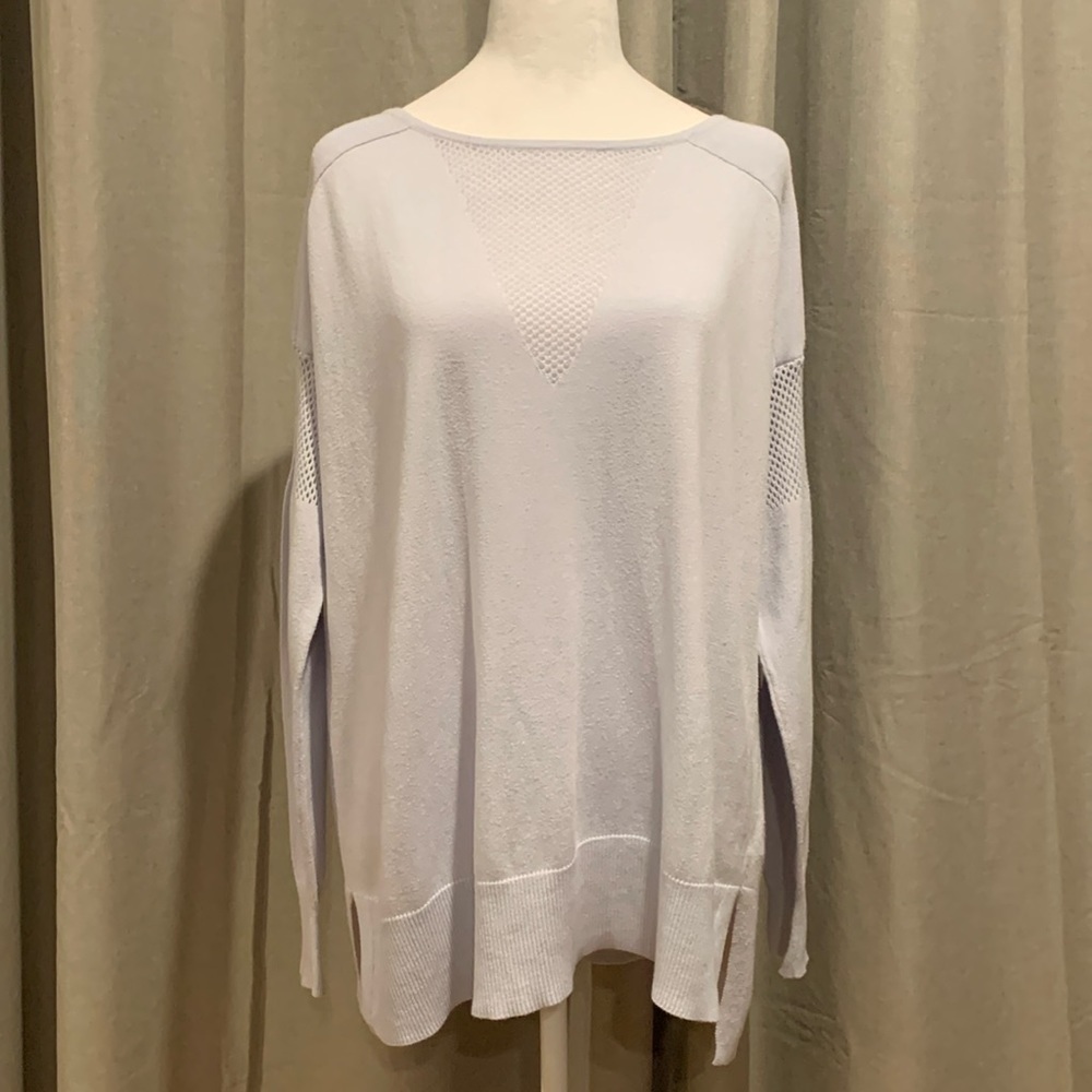 Two by Vince Camuto Long-sleeve Top Size Medium
